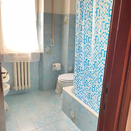 Fronte Mare Bilocale 2-3 Posti, Int 4 *